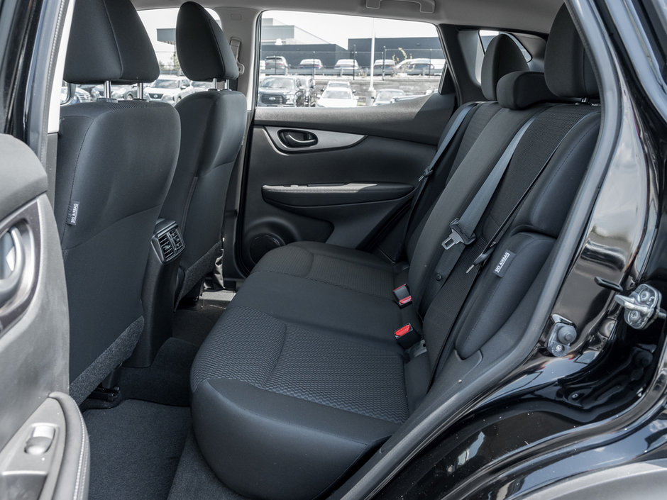 2020 Nissan Qashqai S-20