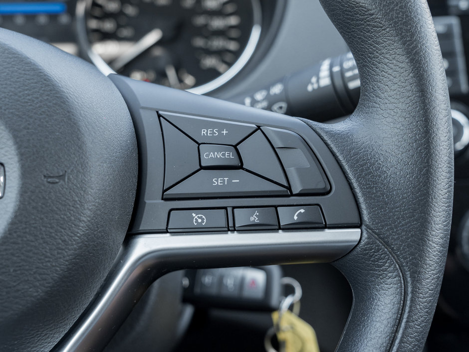 2021 Nissan Qashqai S-10