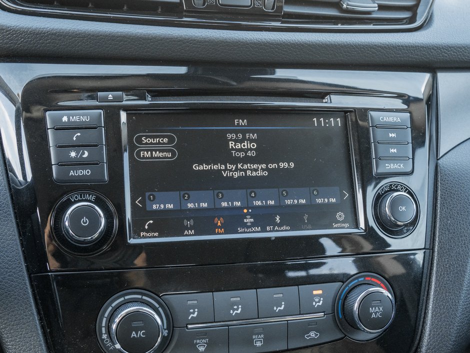 2021 Nissan Qashqai S-18