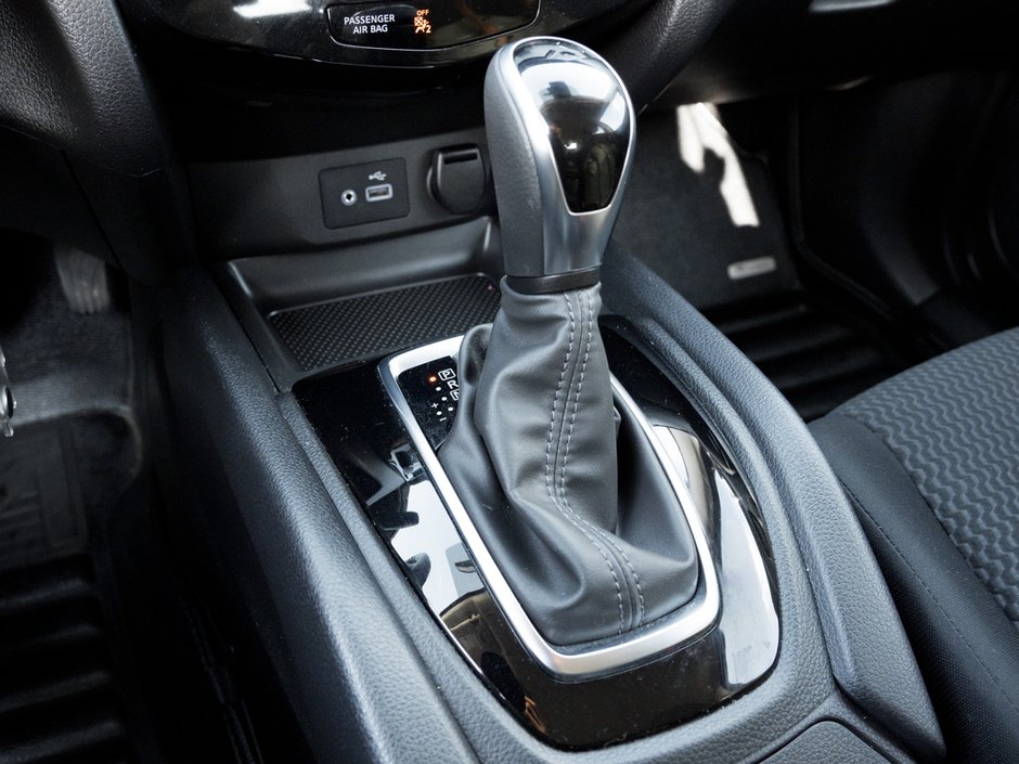 2021 Nissan Qashqai S-15