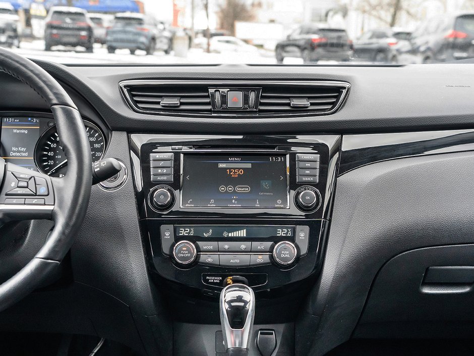 2021 Nissan Qashqai SV-22