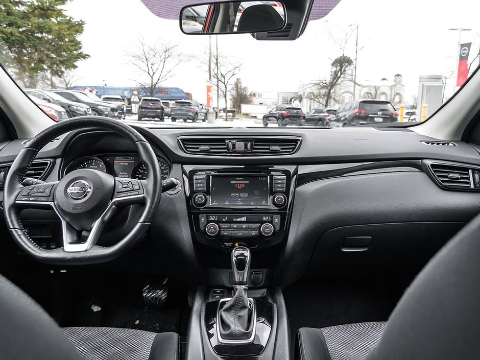 2021 Nissan Qashqai SV-21