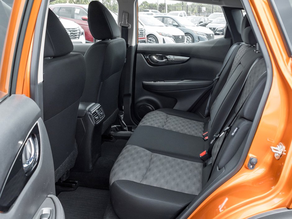 2022 Nissan Qashqai SV-19