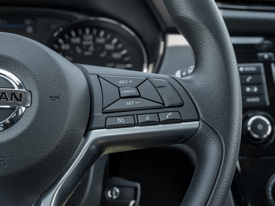 2023 Nissan Qashqai S-10