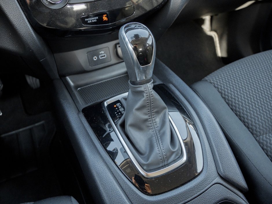 2023 Nissan Qashqai S-15