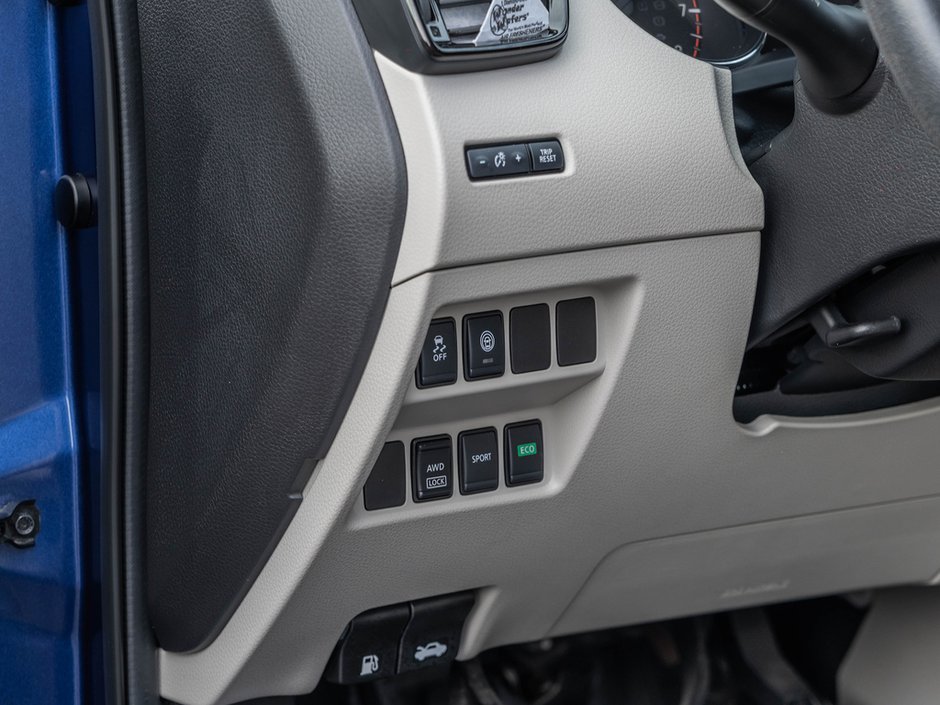 2023 Nissan Qashqai S-12