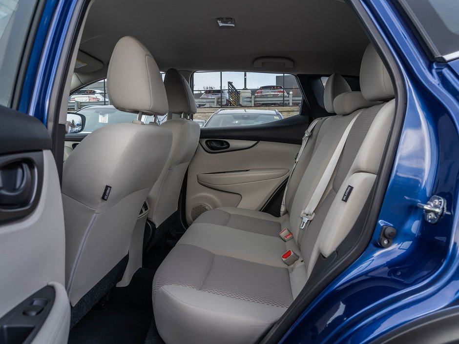2023 Nissan Qashqai S-18
