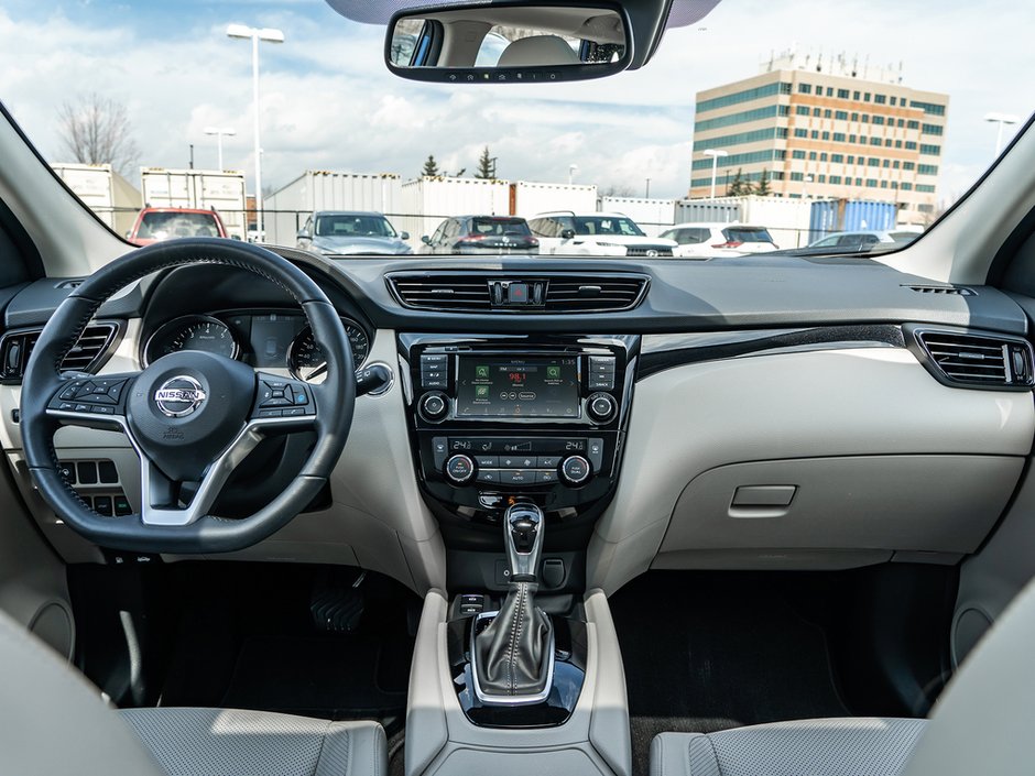 2023 Nissan Qashqai SL-25