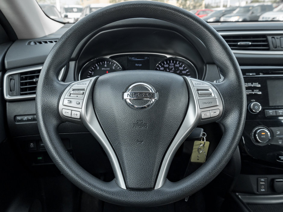 2016 Nissan Rogue S-7