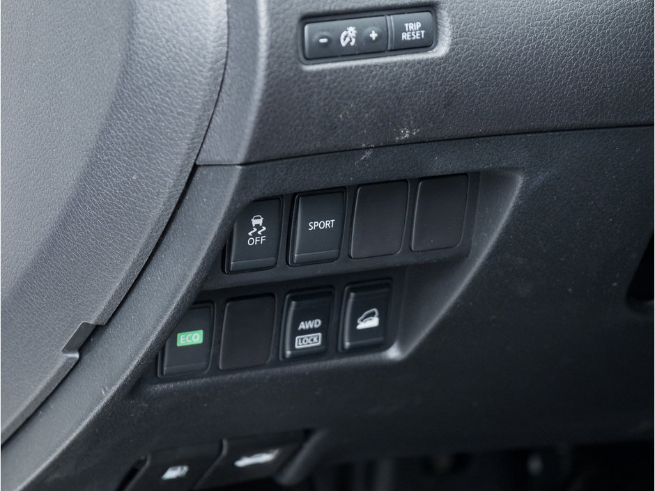 2016 Nissan Rogue S-13