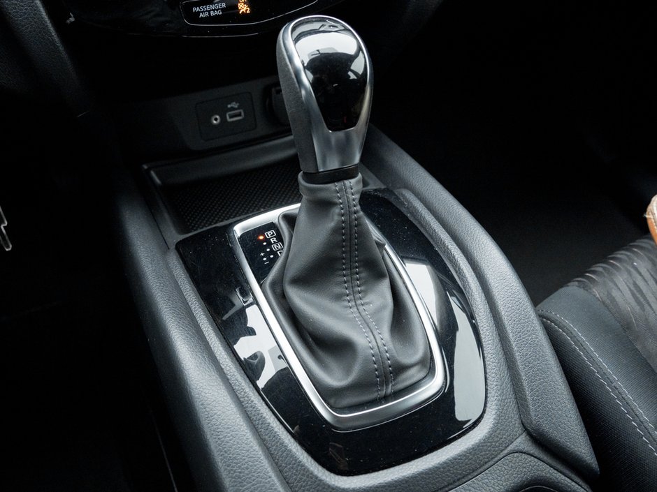 2018 Nissan Rogue S-15