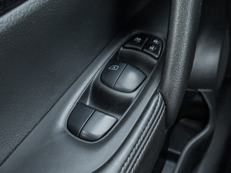 2019 Nissan Rogue SL-13