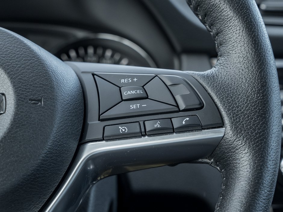 2020 Nissan Rogue S-9