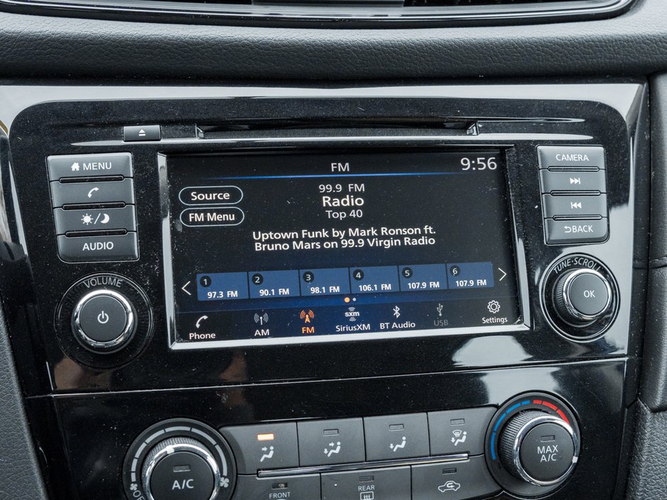 2020 Nissan Rogue S-18