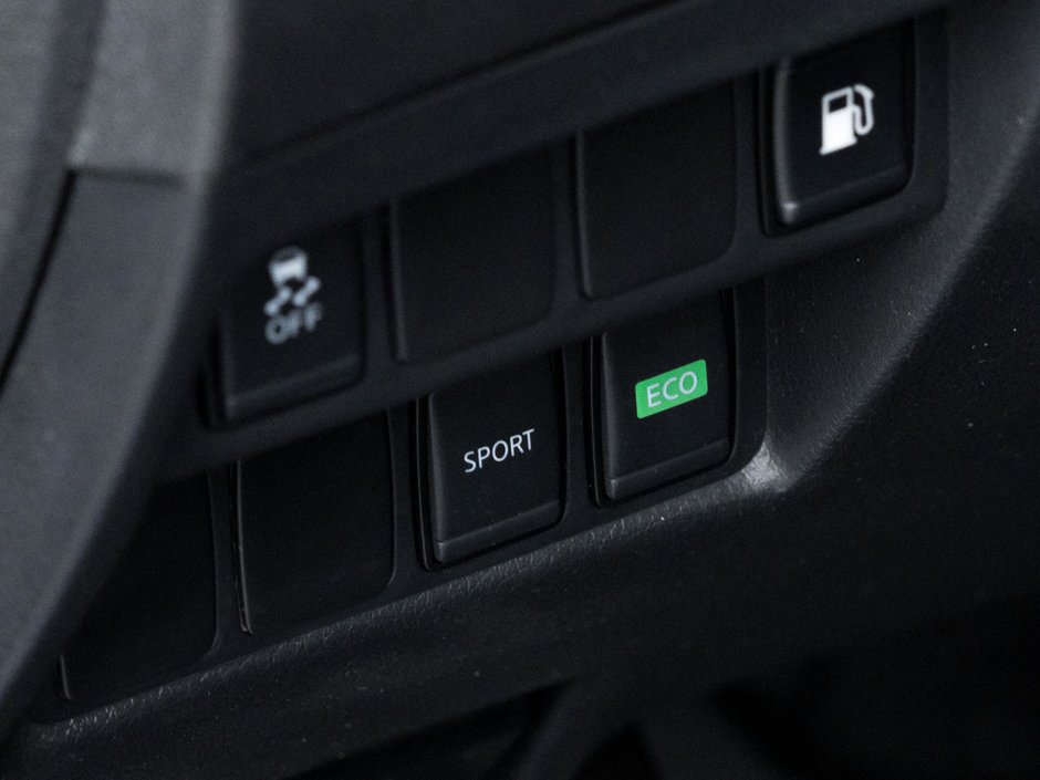 2020 Nissan Rogue S-14