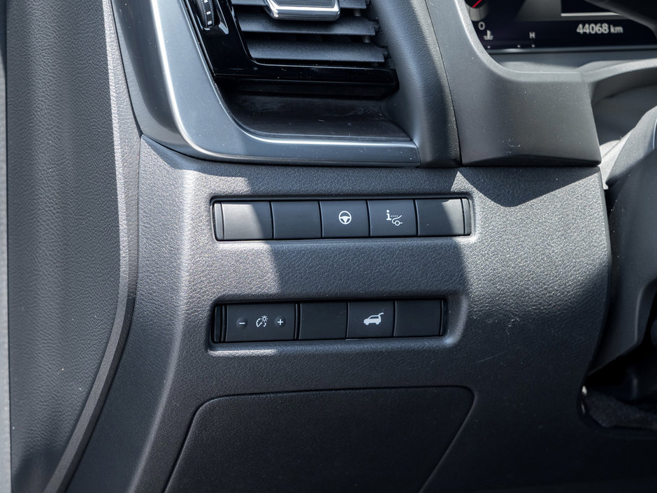 2021 Nissan Rogue Platinum-14