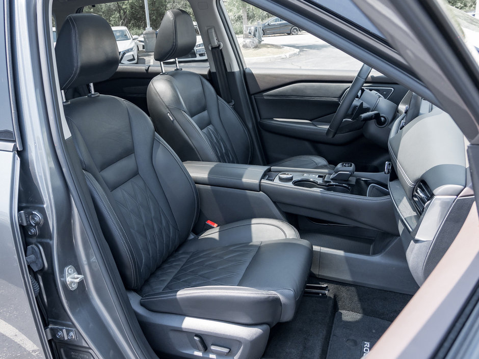 2021 Nissan Rogue Platinum-22