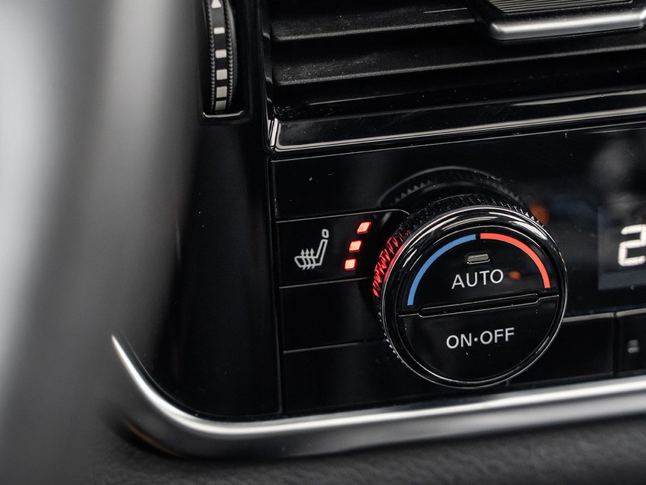 2021 Nissan Rogue SV-11