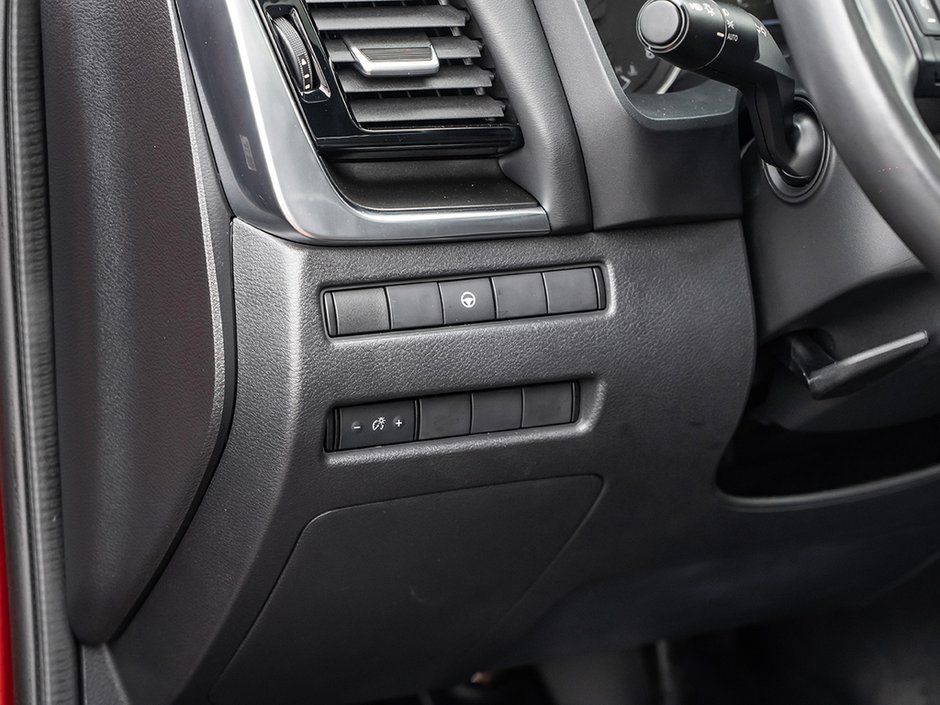 2021 Nissan Rogue SV-16