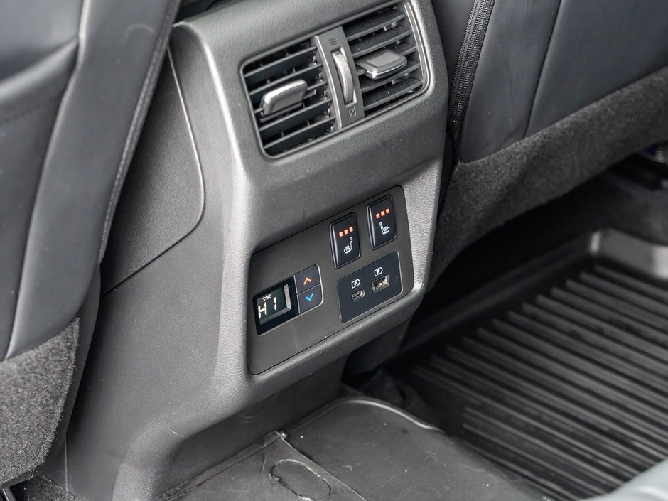 2021 Nissan Rogue Platinum-28