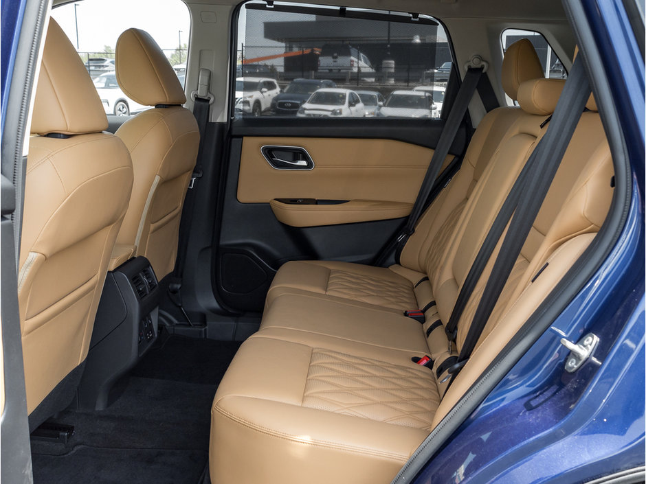 2022 Nissan Rogue Platinum-26