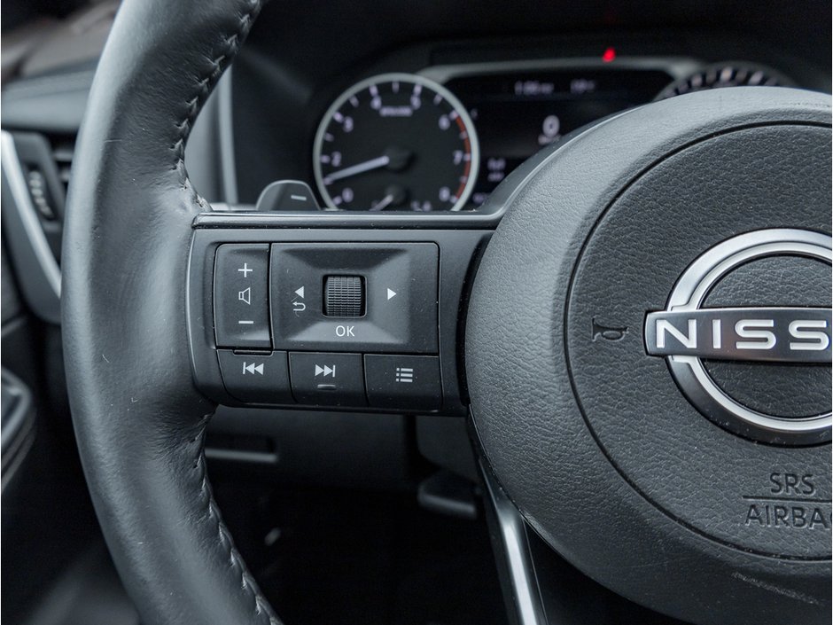 2022 Nissan Rogue S-8