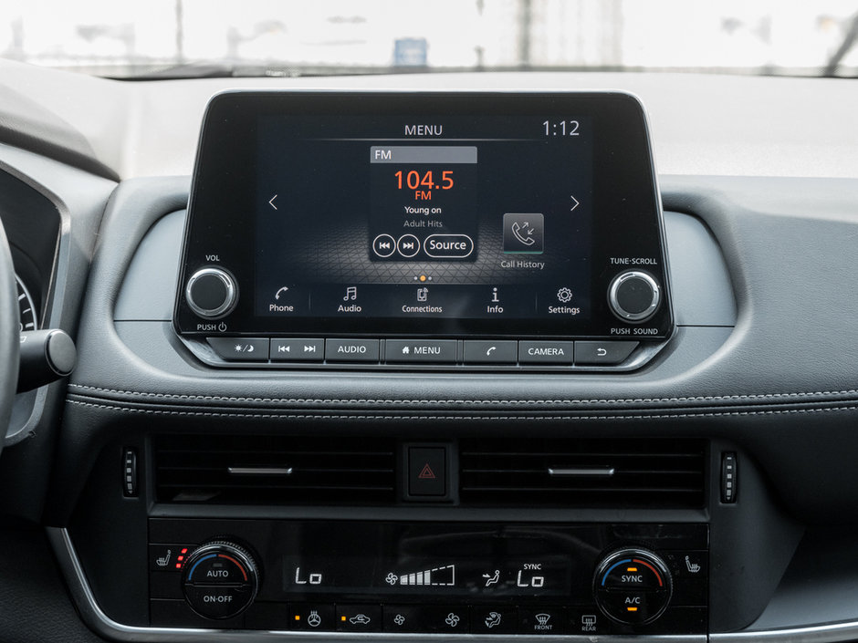 2022 Nissan Rogue S-22
