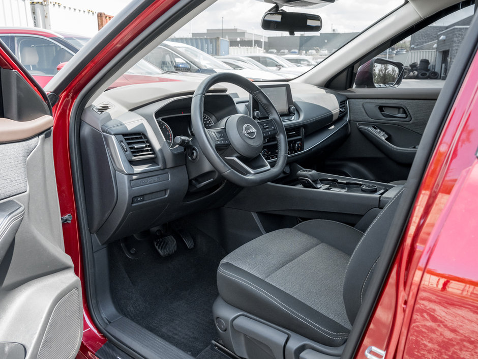 2022 Nissan Rogue S-6