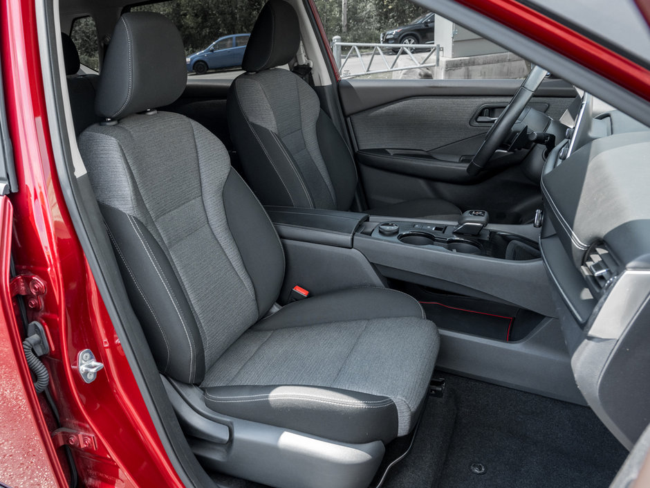 2022 Nissan Rogue S-19