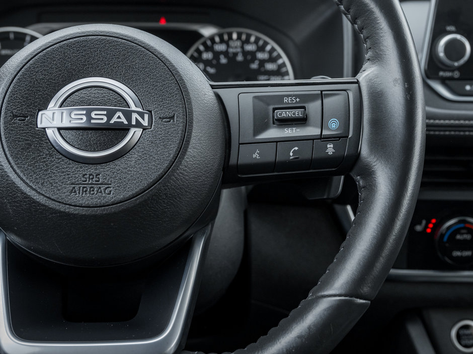 2023 Nissan Rogue SV-8