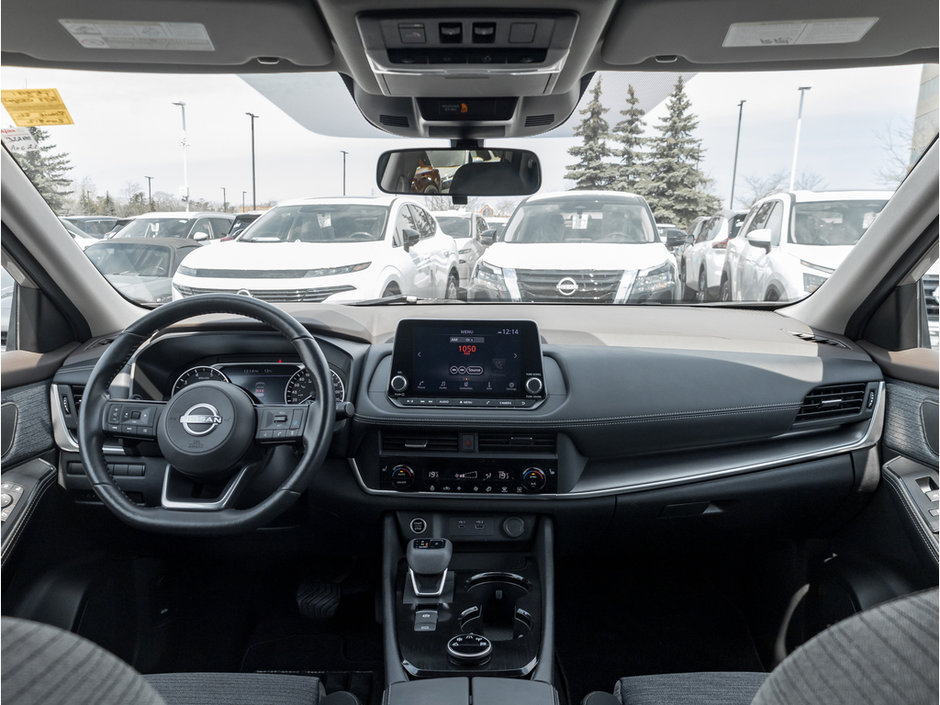 2023 Nissan Rogue SV-23