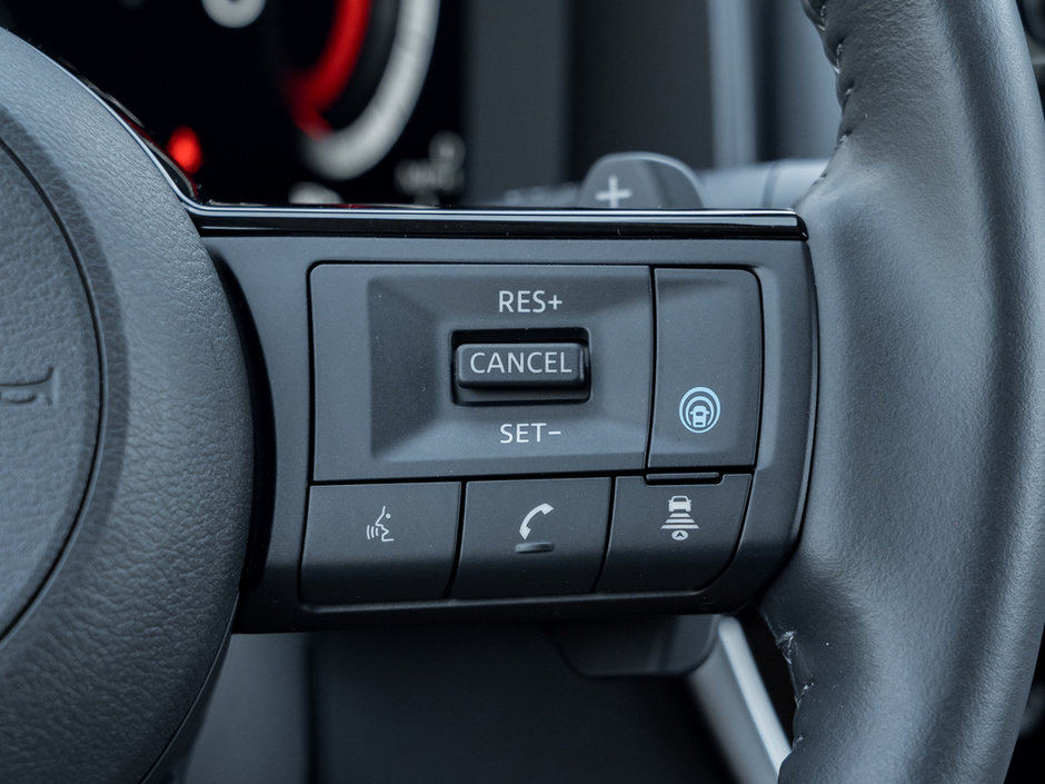 2023 Nissan Rogue Platinum-9