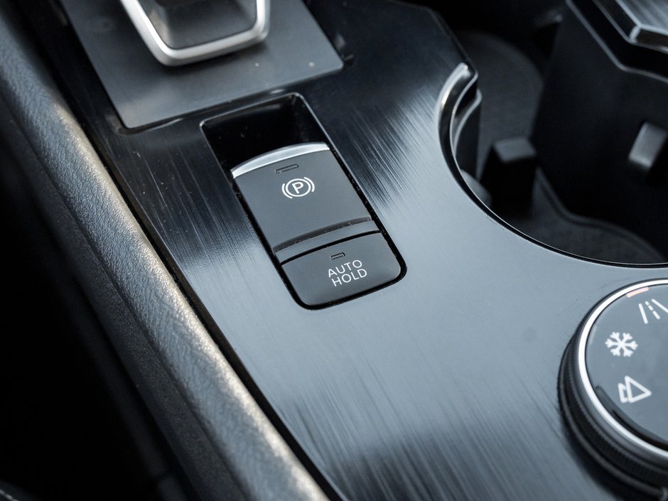 2023 Nissan Rogue SV-16