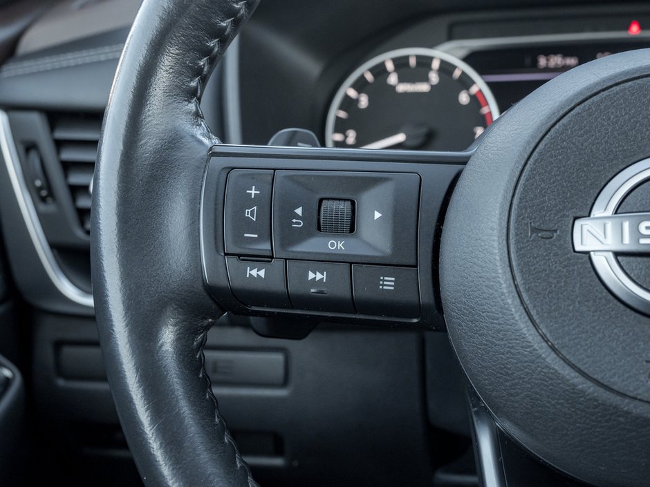 2023 Nissan Rogue S-8