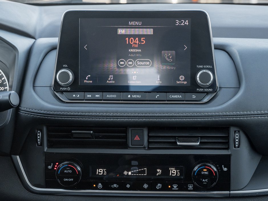 2023 Nissan Rogue S-22