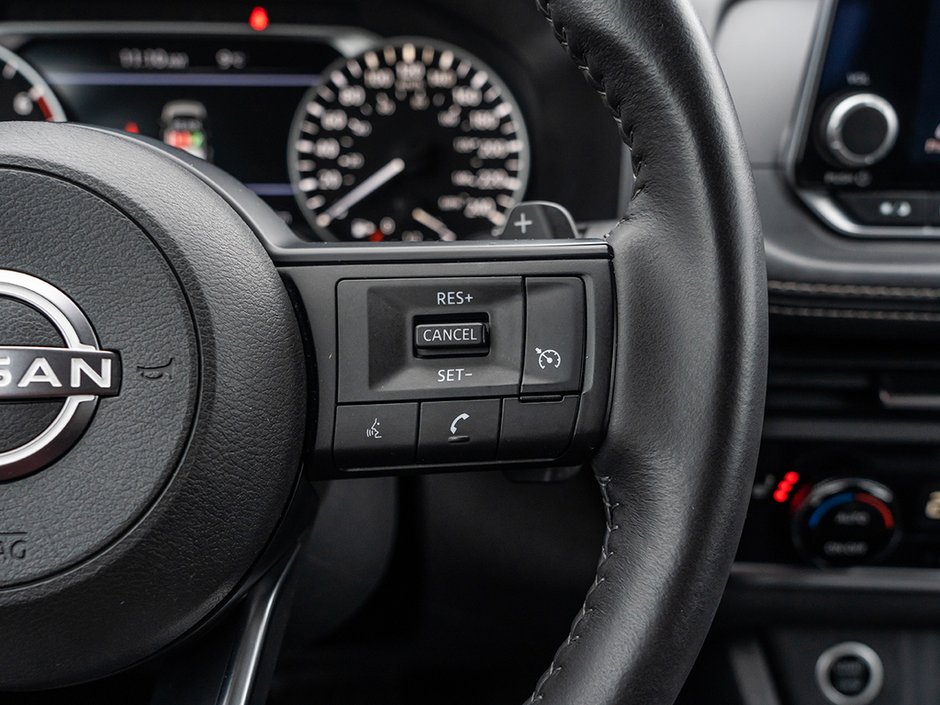 2023 Nissan Rogue S-9