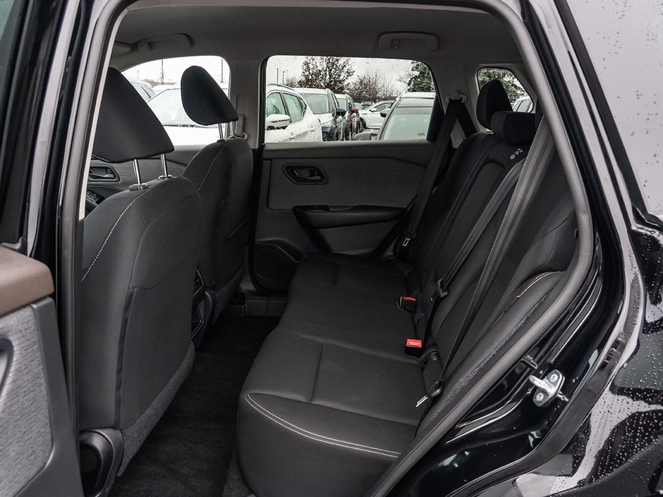 2023 Nissan Rogue S-23