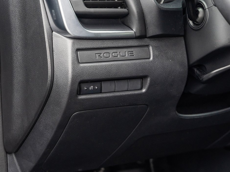 2023 Nissan Rogue S-10