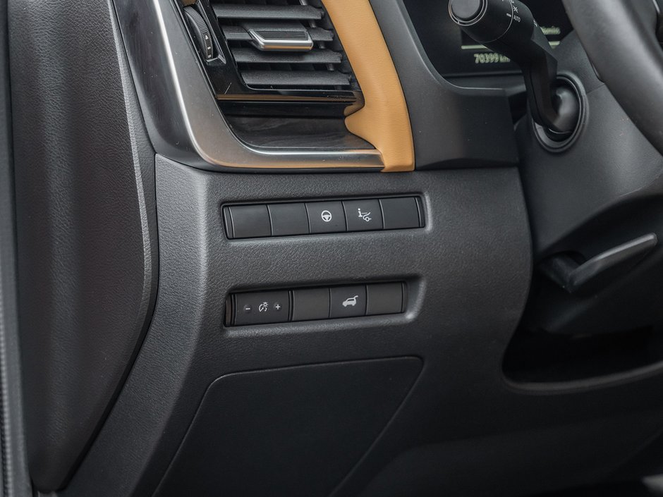 2023 Nissan Rogue Platinum-15