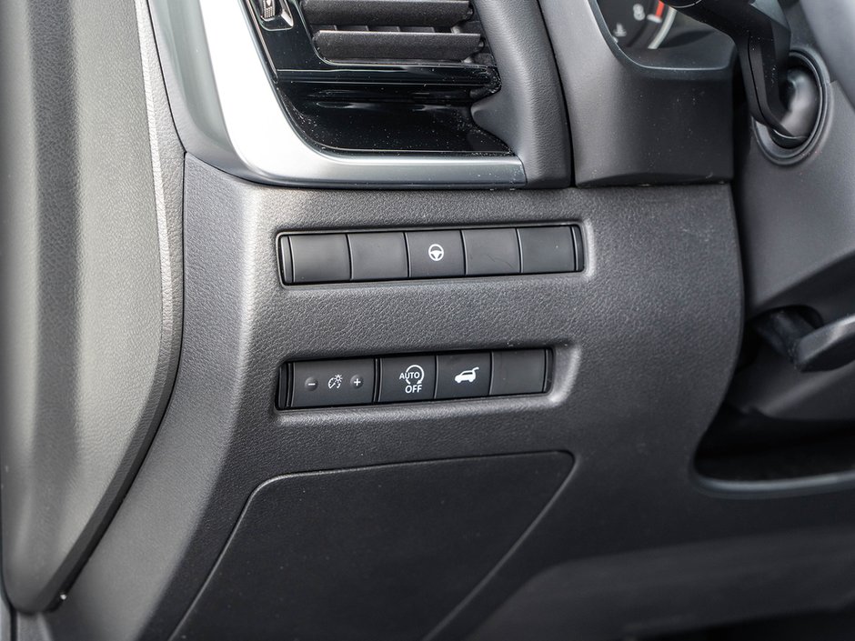 2023 Nissan Rogue SL-16