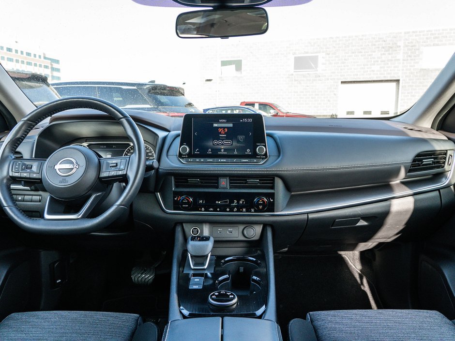 2023 Nissan Rogue SV-24