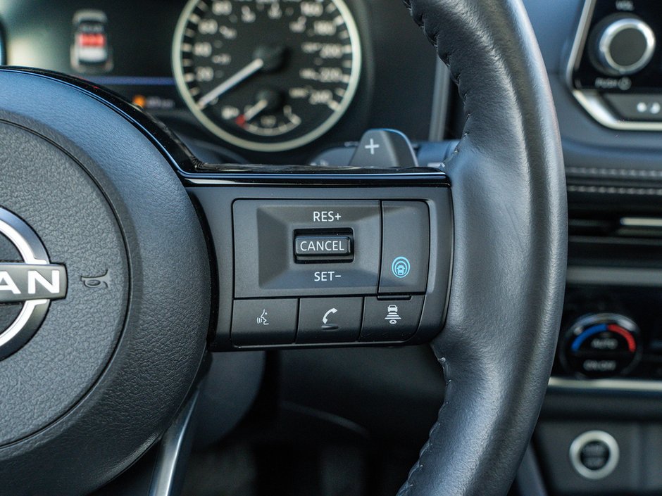 2023 Nissan Rogue SV-10