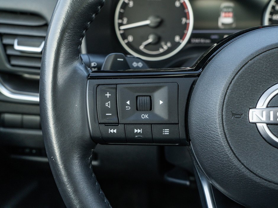 2023 Nissan Rogue SV-8