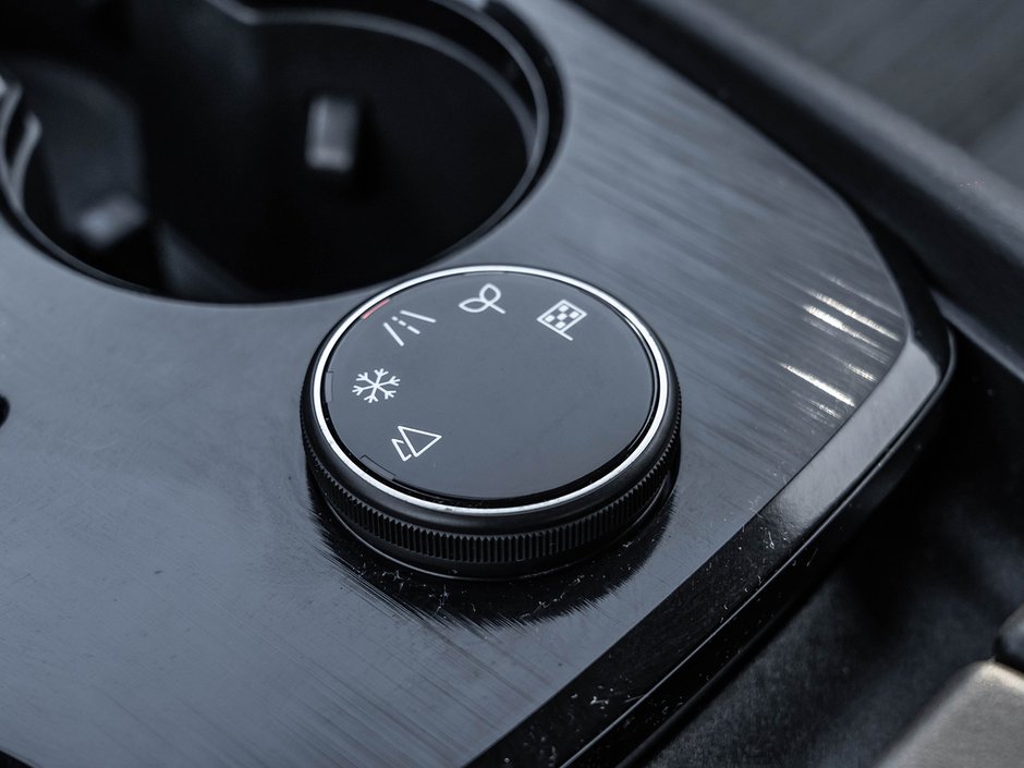 2023 Nissan Rogue SV-15