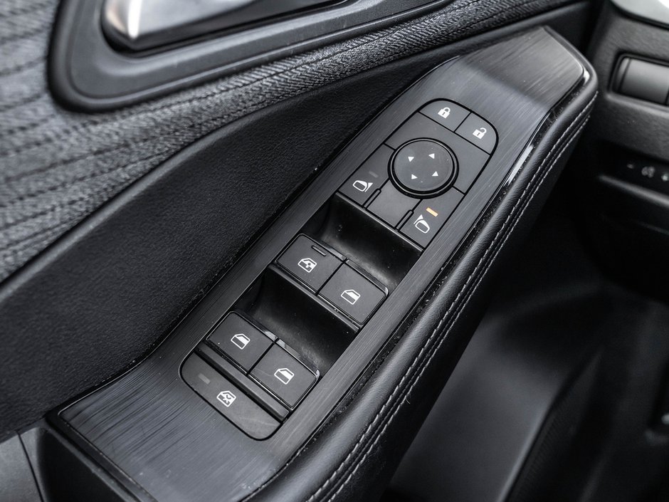 2023 Nissan Rogue SV-13