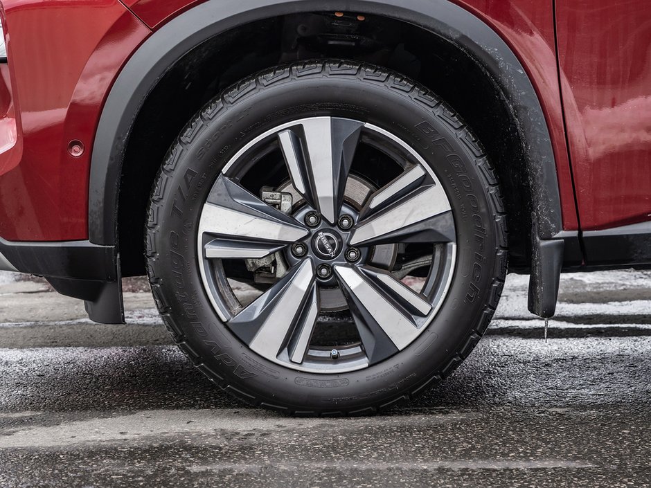 2023 Nissan Rogue Platinum-4