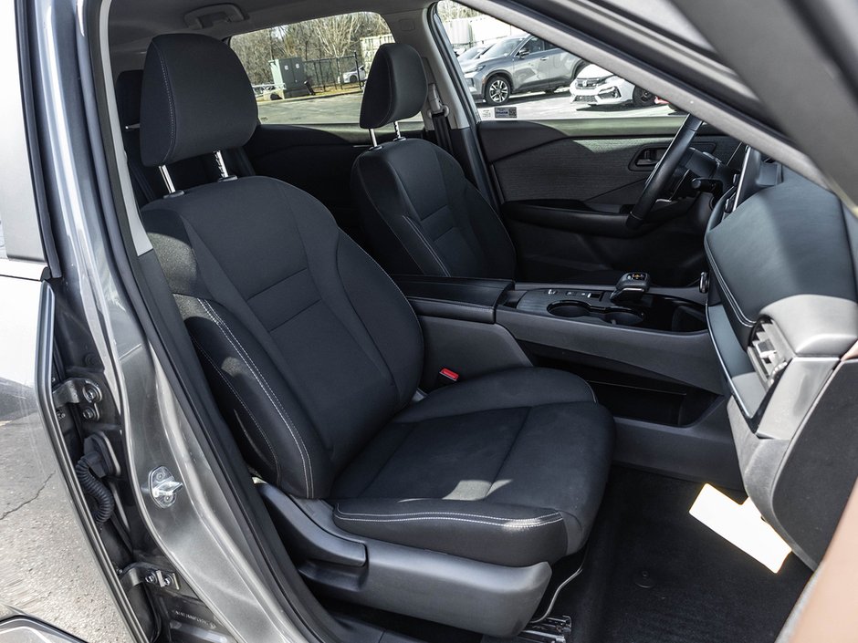 2023 Nissan Rogue S-17