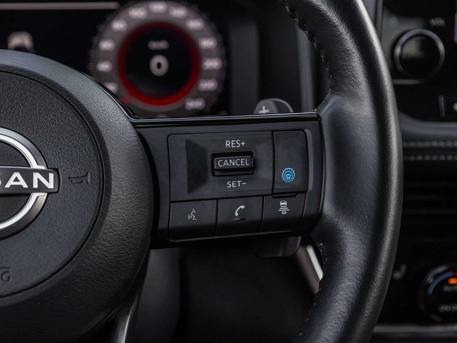 2023 Nissan Rogue Platinum-11