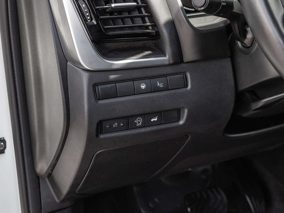 2023 Nissan Rogue Platinum-17