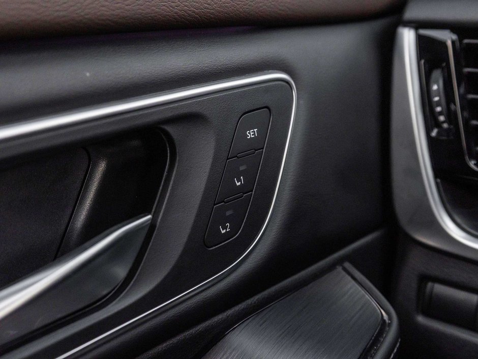 2023 Nissan Rogue Platinum-16